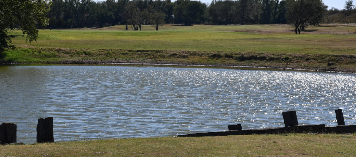 A photo of a water hazard at the Hobart Municipal Golf Course
